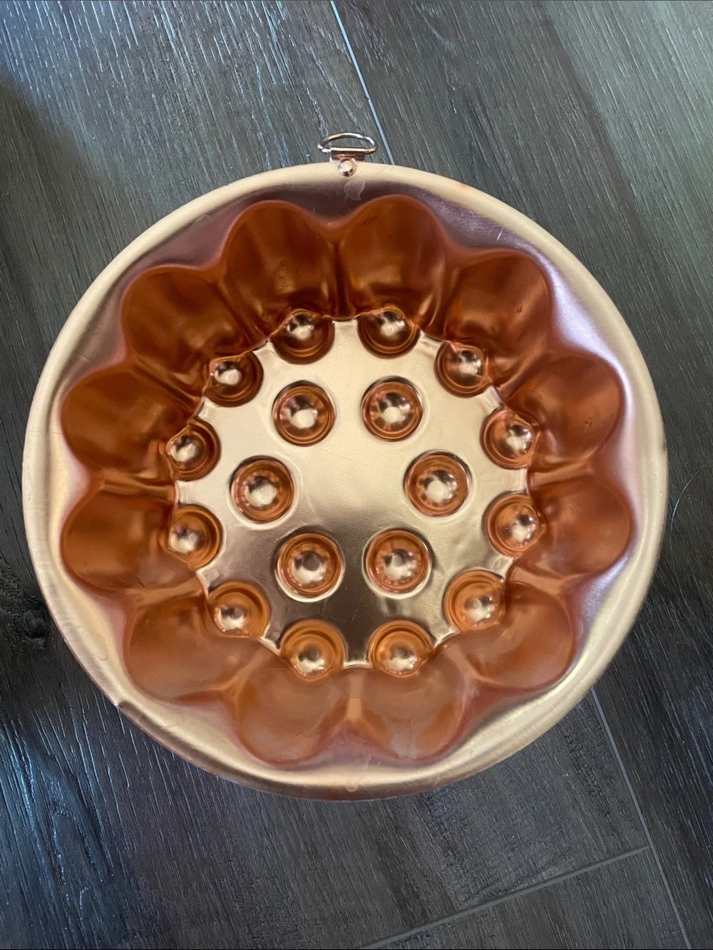 VTG Round Copper Food/Jello Mold Pan W/ Bubble Bottom 4 Cups